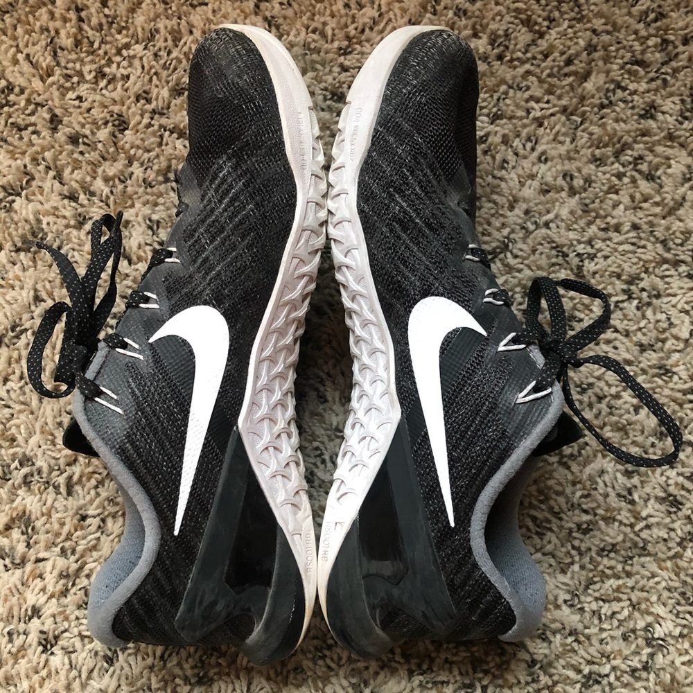 Nike Metcons - Picture 3 of 3